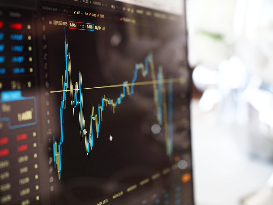 Boosting Engagement and ROI: AI Strategies for Finance Bloggers